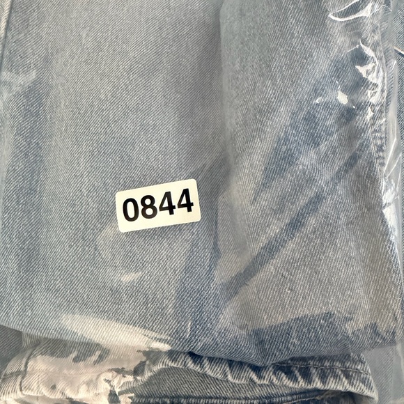 Levi’s Aritzia Women’s Premium Dad Jean High Rise Light Wash Slouchy Loose Fit - Picture 10 of 10